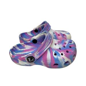 CROCS pink/blue/white tie dye classic slip on clog child’s size 8